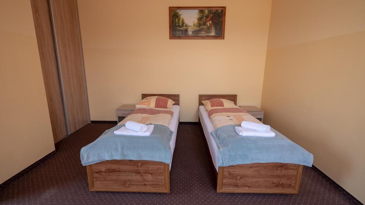 ホテルOsrodek Rekreacyjno - Wypoczynkowy Beskidek Gilowice  エクステリア 写真