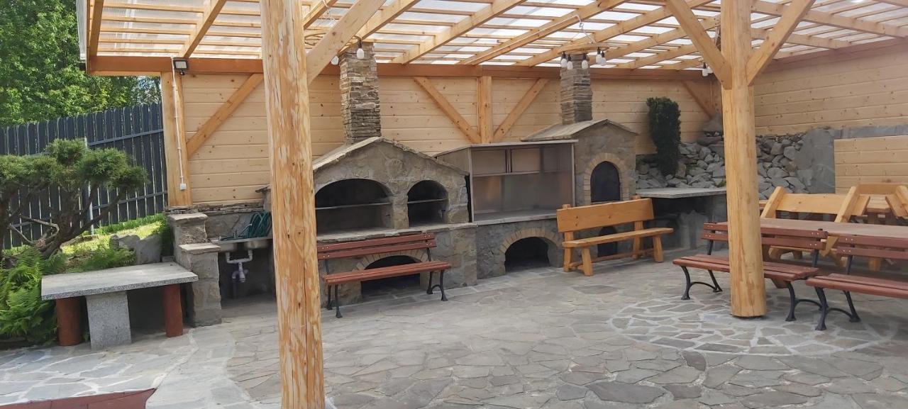 ホテルOsrodek Rekreacyjno - Wypoczynkowy Beskidek Gilowice  エクステリア 写真