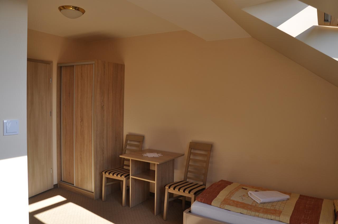 ホテルOsrodek Rekreacyjno - Wypoczynkowy Beskidek Gilowice  部屋 写真